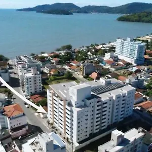  Apartamento Apartamento 3 Dorm A 100 Metros Da Praia De Perequê Em Brasil
